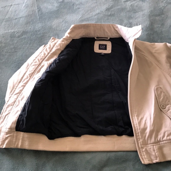 ⛔️SOLD⛔️ 💰3 for $25 🏷 Adorable Kids GAP moto beige jacket size S (5-6) - Picture 7 of 8